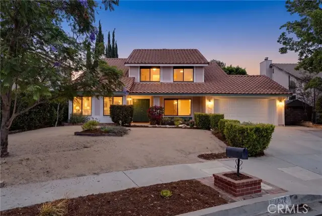 10628 Alabama Avenue, Chatsworth, CA 91311 - #1