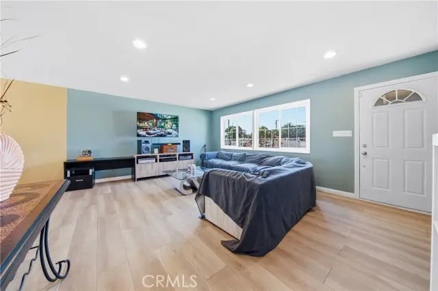 16201 Napa, North Hills, CA 91343 - #3