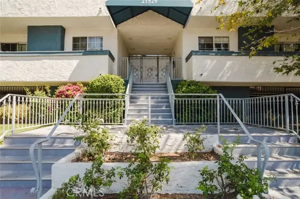 21529 Saticoy Street  #217, Canoga Park, CA 91304