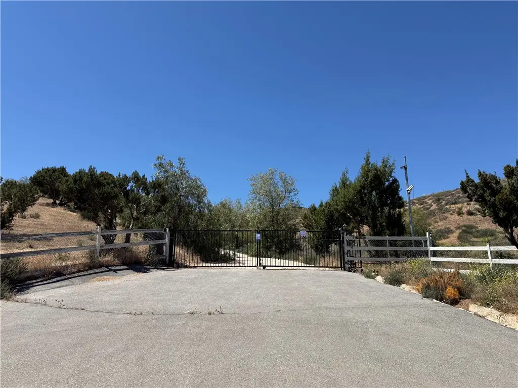 34773 Shady Lane Road, Santa Clarita, CA 91390 - #1