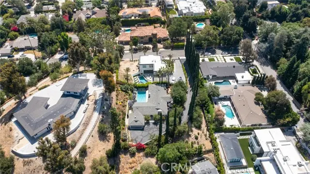5117 Lubao Avenue, Woodland Hills, CA 91364 - #3
