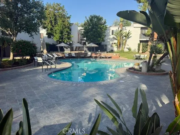 18645 Hatteras, Tarzana, CA 91356