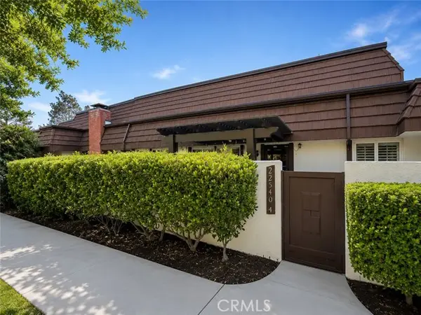 22540 Jeffrey Mark Court  #4, Chatsworth, CA 91311