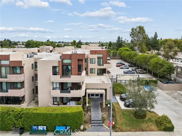 7826 Topanga Canyon  #220, Canoga Park, CA 91304