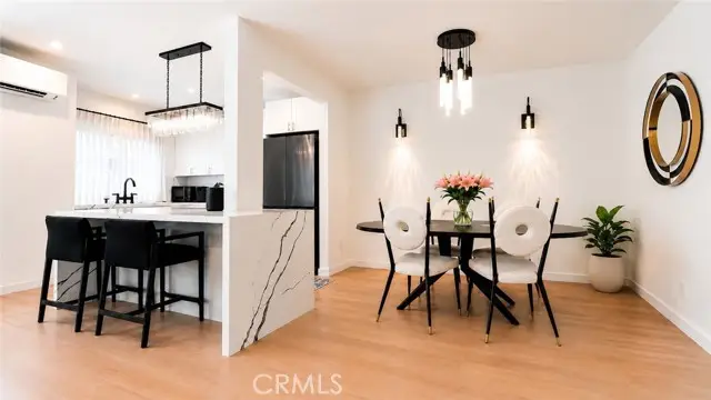 1233 Laurel  #211, West Hollywood, CA 90046 - #3