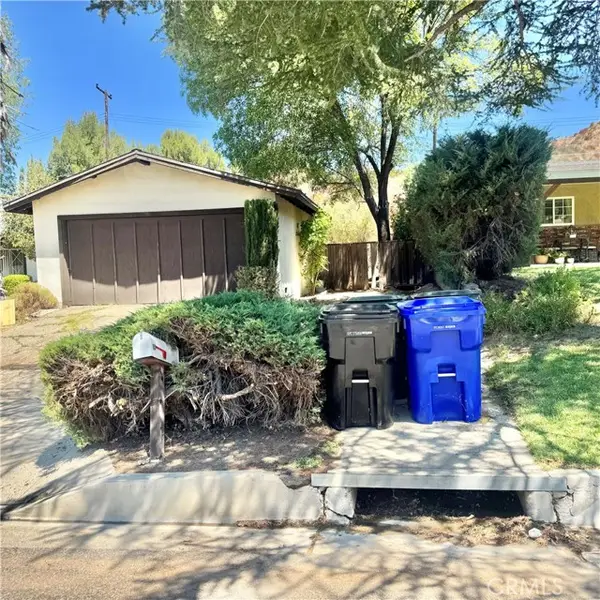 22465 Los Rogues, Saugus, CA 91350
