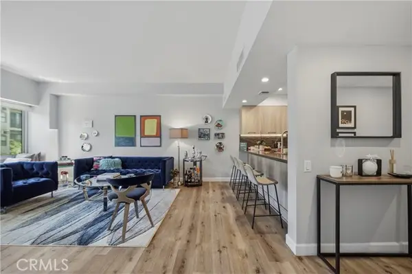 7135 Hollywood Boulevard  #405, Los Angeles, CA 90046
