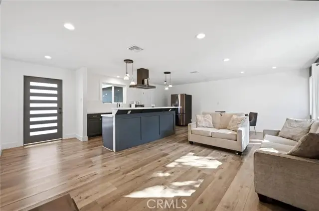 14975 Florentine Street, Sylmar, CA 91342 - #2