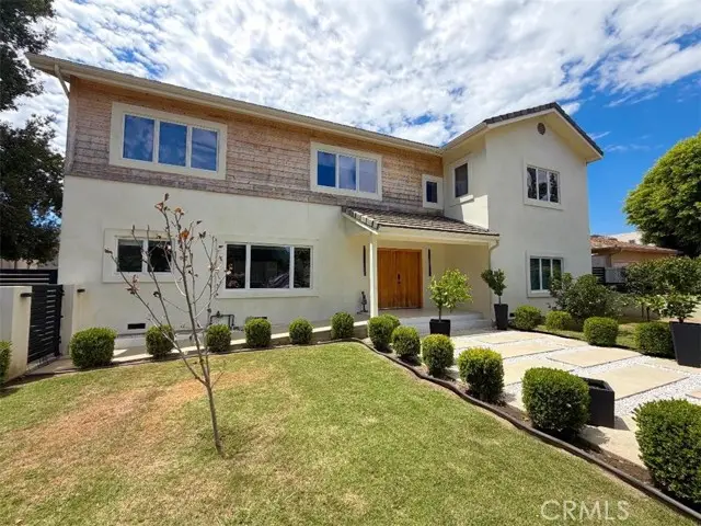 5439 Gentry, Valley Village, CA 91607 - #2