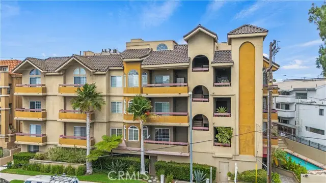 4301 Fulton Ave  #105, Sherman Oaks, CA 91423 - #1