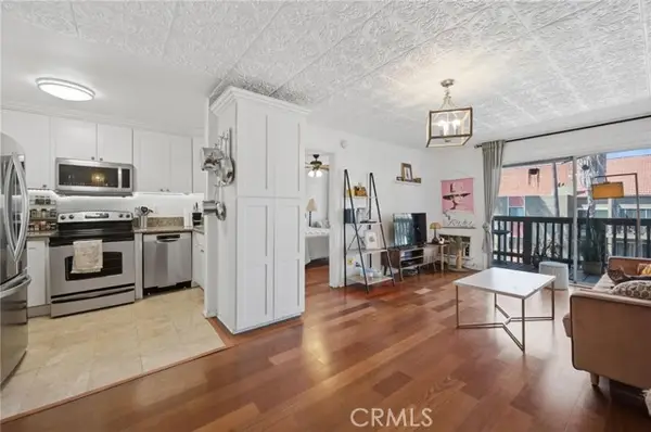 525 S Ardmore Avenue  #320, Los Angeles, CA 90020