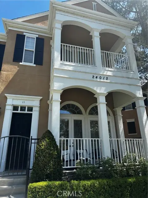 24012 Bridgeport, Valencia, CA 91355
