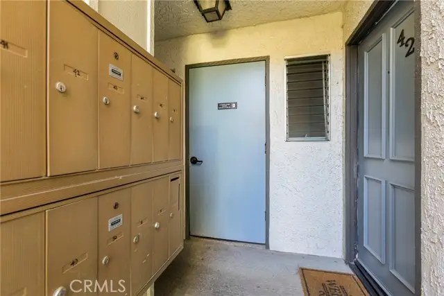 1346 Hillcrest  #42, Thousand Oaks, CA 91362 - #2