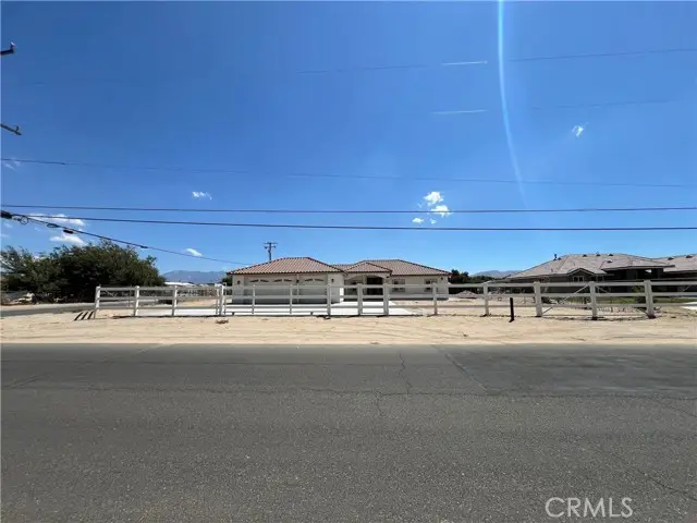 10658 East Avenue R10, Littlerock, CA 93543 - #3