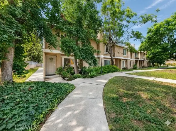 14344 Foothill  #501, Sylmar, CA 91342
