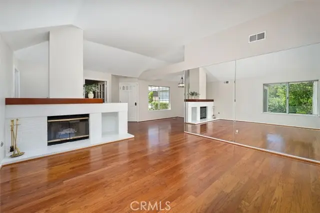 26012 Lucerne Court, Valencia, CA 91355 - #3