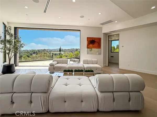 5130 Medina, Woodland Hills, CA 91364