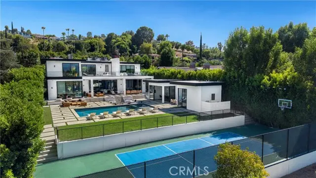 4940 Brewster Drive, Tarzana, CA 91356 - #3