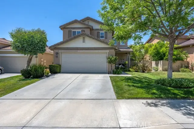 28315 Maitland, Saugus, CA 91350 - #1