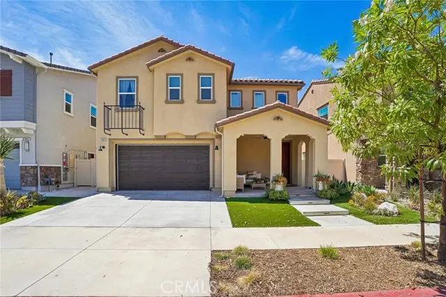 20920 Silvergate, Newhall, CA 91321 - #2