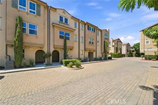 7239 N Cedar Rd, Van Nuys, CA 91405
