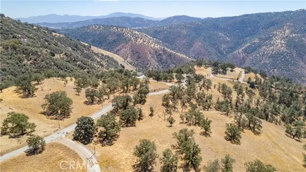 26201 Hazelwood Court, Tehachapi, CA 93561