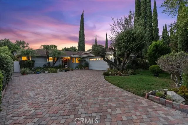 8941 Gloria Avenue, North Hills, CA 91343 - #3