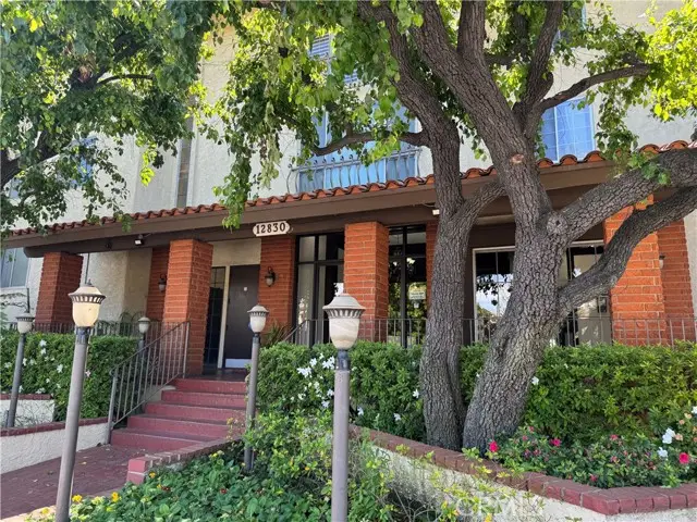 12830 Burbank  #307, Valley Village, CA 91607 - #3