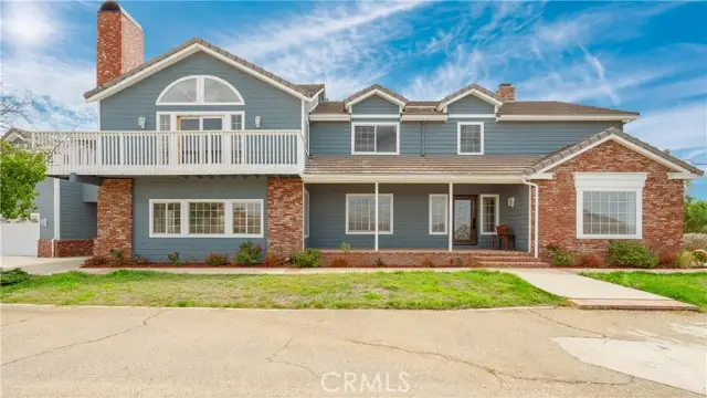 33247 Escondido Drive, Santa Clarita, CA 91390 - #2