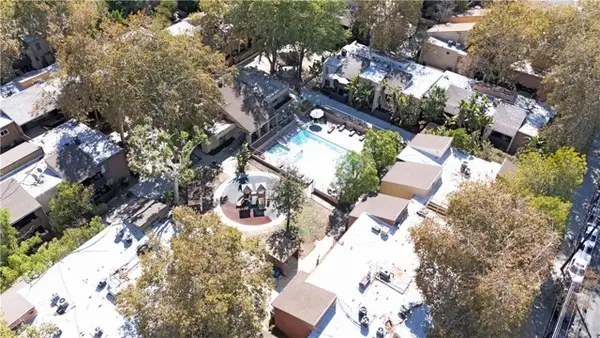 18350 Hatteras  #206, Tarzana, CA 91356