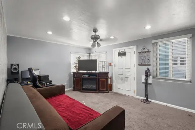 221 Hillcrest Boulevard, Inglewood, CA 90301 - #3
