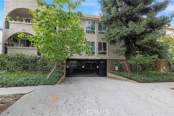 14539 Benefit  #205, Sherman Oaks, CA 91403