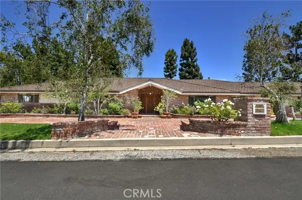 16172 Royal Oak Road, Encino, CA 91436
