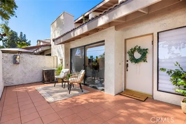 6021 Lindley Avenue  #12, Tarzana, CA 91356