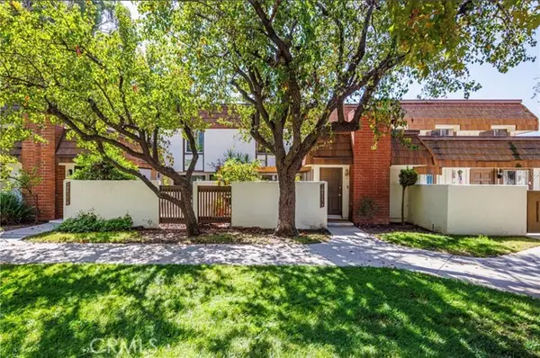 10415 Larwin, Chatsworth, CA 91311