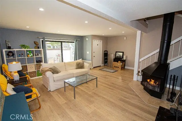 6255 Canoga Avenue  #18, Woodland Hills, CA 91367 - #3