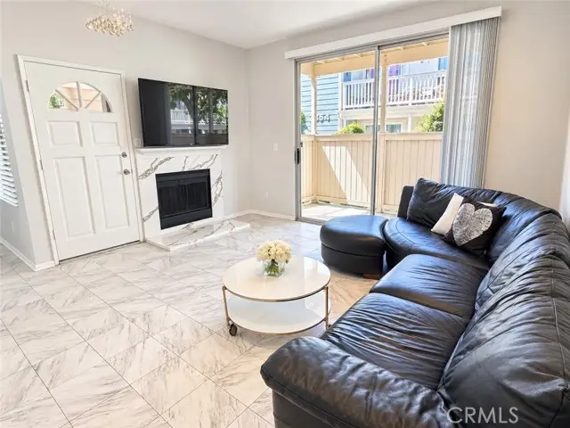 2456 Pleasant Way  #A, Thousand Oaks, CA 91362 - #3