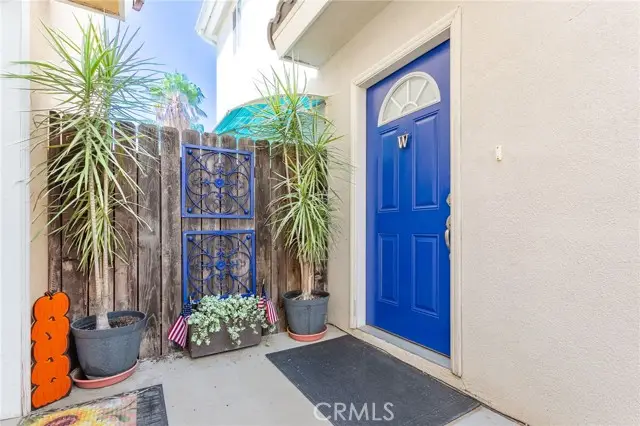8425 Burnet Avenue  #6, North Hills, CA 91343 - #2