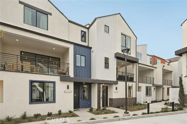 1692 Constellation Drive, San Pedro, CA 90732 - #1