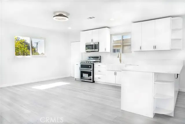 11428 Glenoaks, Pacoima, CA 91331 - #3