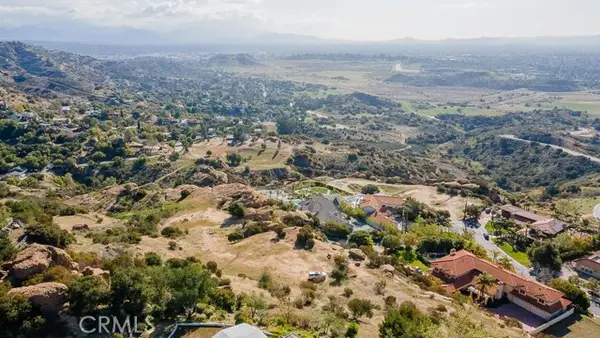 9261 Rocky Mesa Place, West Hills, CA 91304