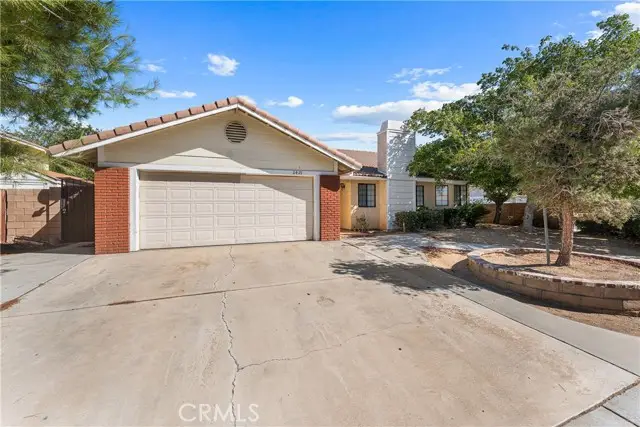 2427 Oakcrest, Palmdale, CA 93550 - #1