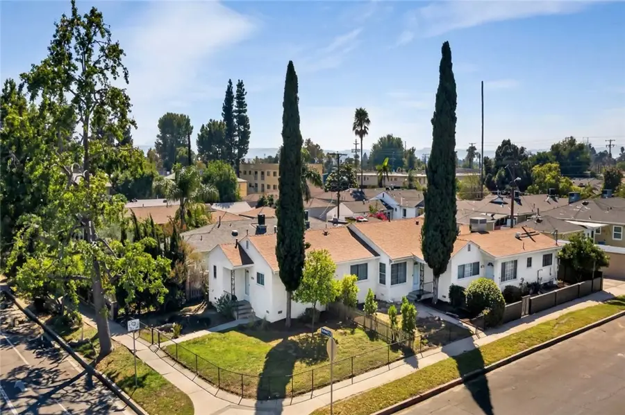 6153 Clybourn Avenue, North Hollywood, CA 91606 - #2