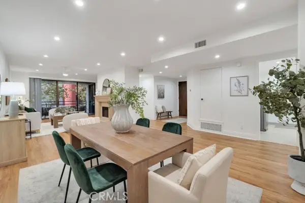 4792 Park Encino Lane  #102, Encino, CA 91436