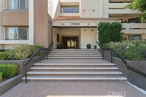 21650 Burbank  #203, Woodland Hills, CA 91367
