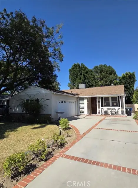 5420 Columbus Avenue, Sherman Oaks, CA 91411