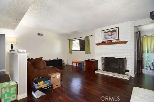 14913 Hubbard, Sylmar, CA 91342 - #3