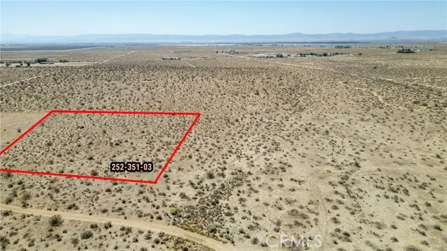 0 Ptn Of Se1/4 Sec18 T9 R13 Excl of MR, Rosamond, CA 93560 - #1