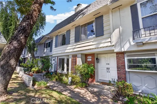 20730 Devonshire  #D, Chatsworth, CA 91311 - #2