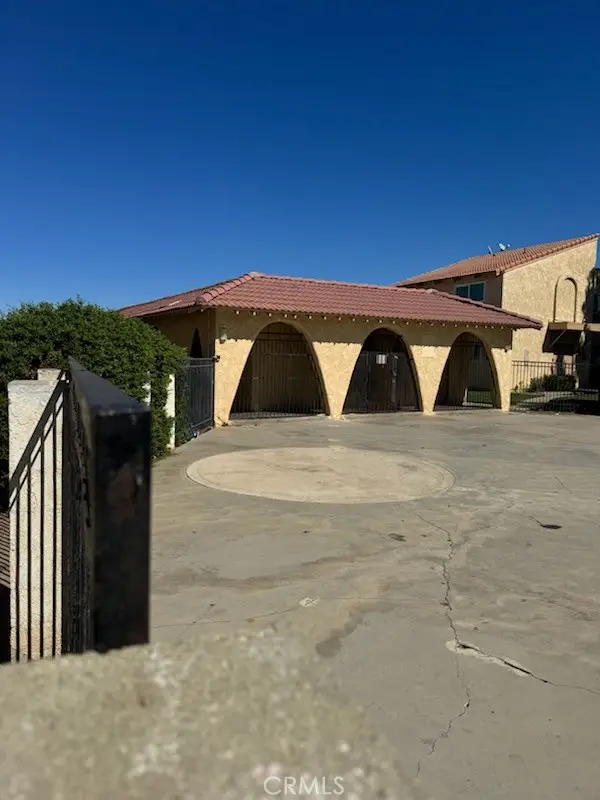 215 Avenue K, Lancaster, CA 93535